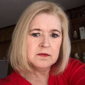 Meet your Posher, Phyllis